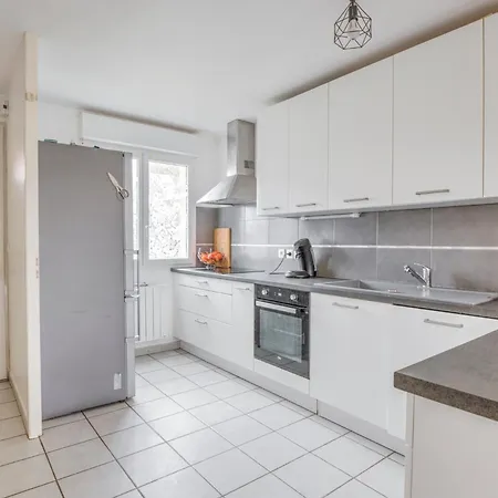 Maison Rimbaud Saint-Denis-les-Bourg